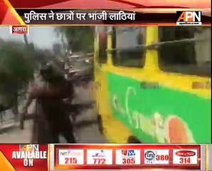Police lathi- charged students of ABVP and NSUI in Agra