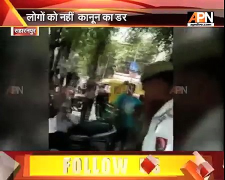 Live video of fighting between traffic police and a man caught in camera in Saharanpur, UP