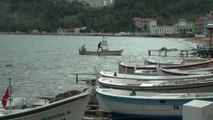 Karadeniz'de Balıkçıların Hamsi Umudu Soğuk Havada