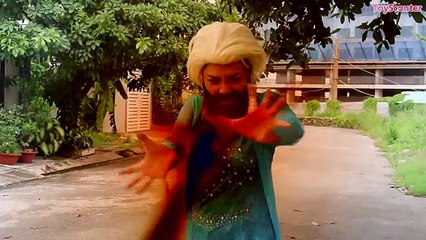 Frozen Elsa vs HAIRY ELSA from MIRROR! w/ Spiderman & Pink Spidergirl in Real Life