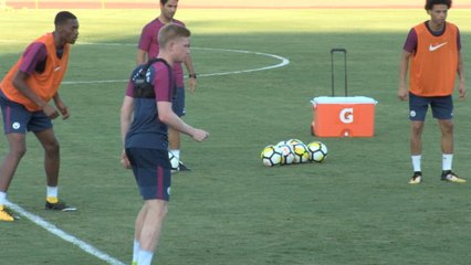 Not fair to compare De Bruyne wtih Messi - Guardiola