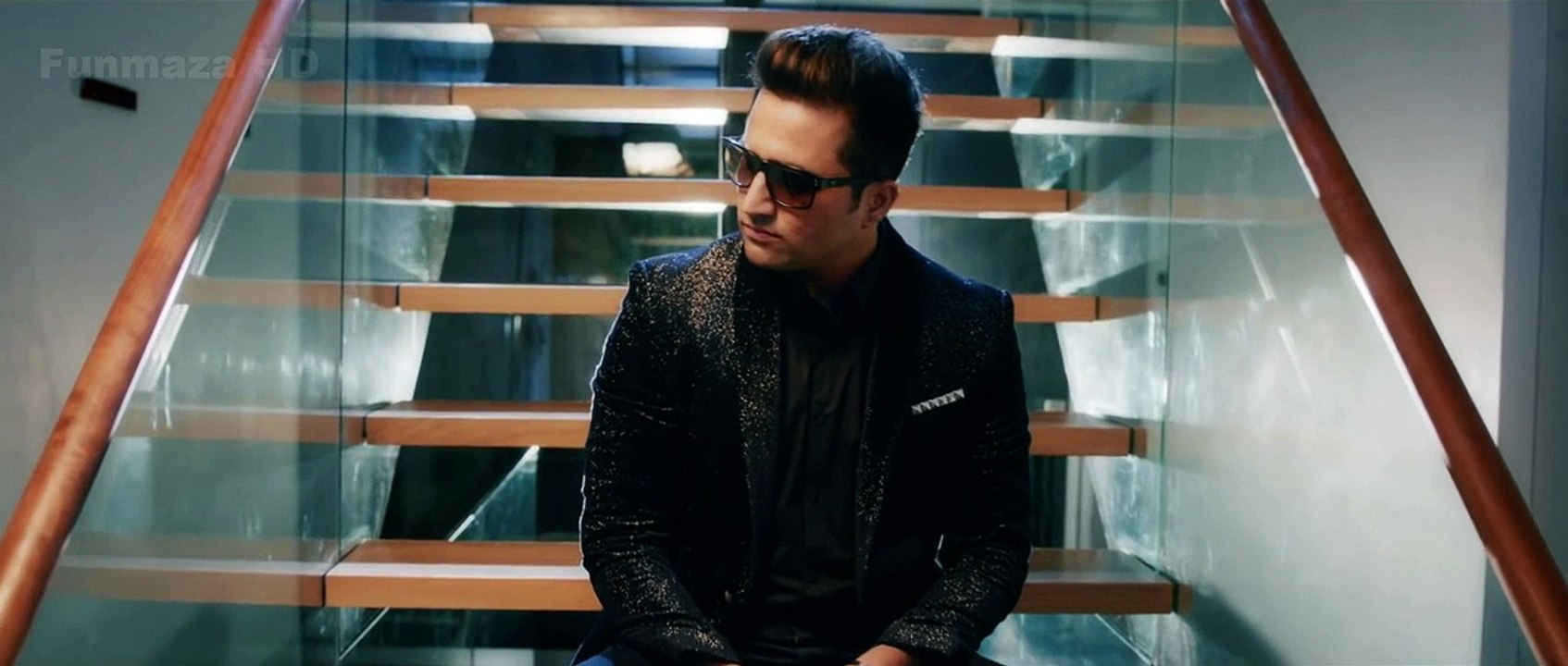 Akhiyan 1080p - Falak ft. Arjun [Funmaza.com]
