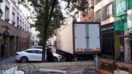 Les camions de livraison diesel en dehors du centre-ville de Strasbourg en 2021