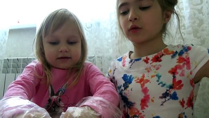 Алиса и Тея хулиганят !!! Нашли старое видео с экспериментами Развлечение для детей