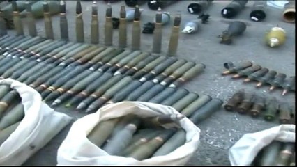 شاهد: العثورعلى أسلحة إسرائيلية الصنع بحمص وحماة