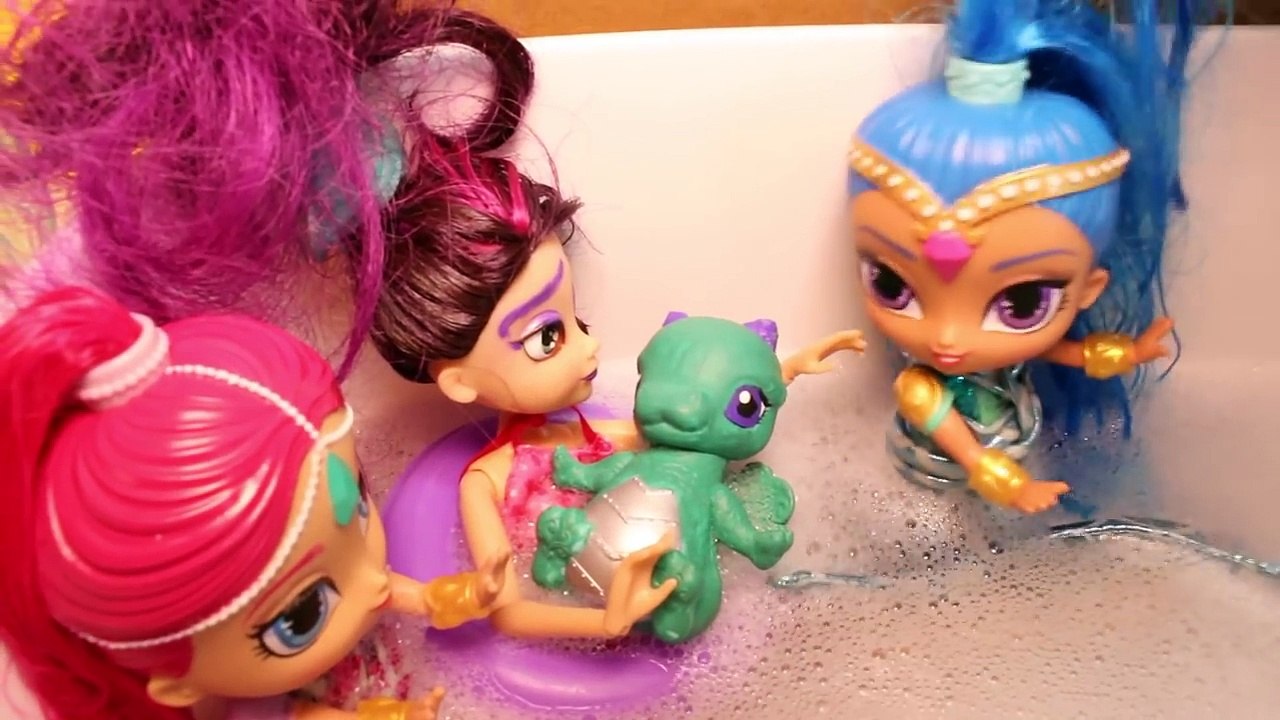Learn COLORS with Shimmer and Shine BATH FOAM Nick Jr. Toys Bathtime Party + Surprise Toys Kids