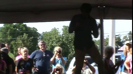 Dean Z sings 'Sweet Caroline' Elvis Week 2013 T