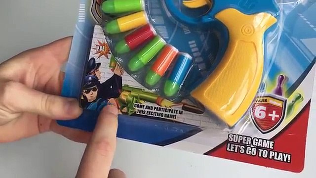 Toy Gun - Realistic 1:1 Scale .45 ACP Bulldog Revolver - Rubber Bullet Pistol Prop