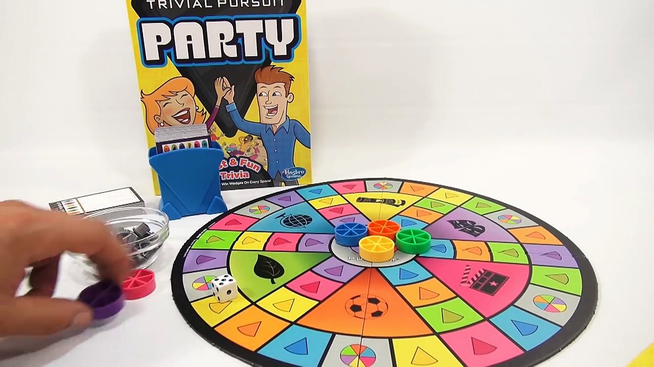 Trivial Pursuit Party Edition - Fast and Fun Trivia, new Hasbro Gaming