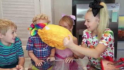 Whats In My Mouth Challenge w/ Jojo Siwa