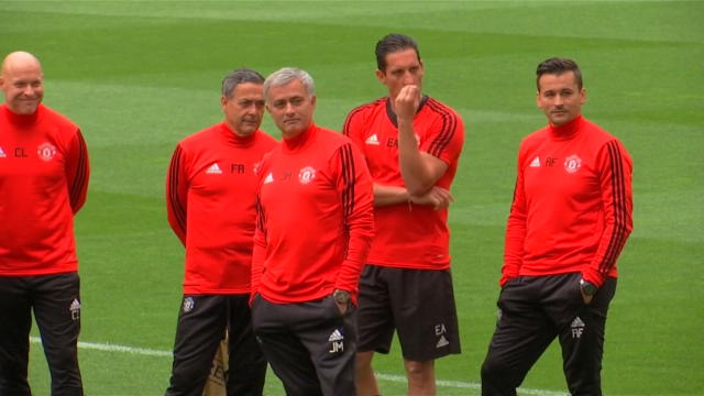 Mourinho refuses to commit long-term future to Man United