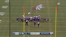 Denver Broncos defensive end Adam Gotsis blocks New York Giants field goal attempt