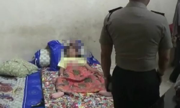 Anak Lumpuh Ditelantarkan Orangtua