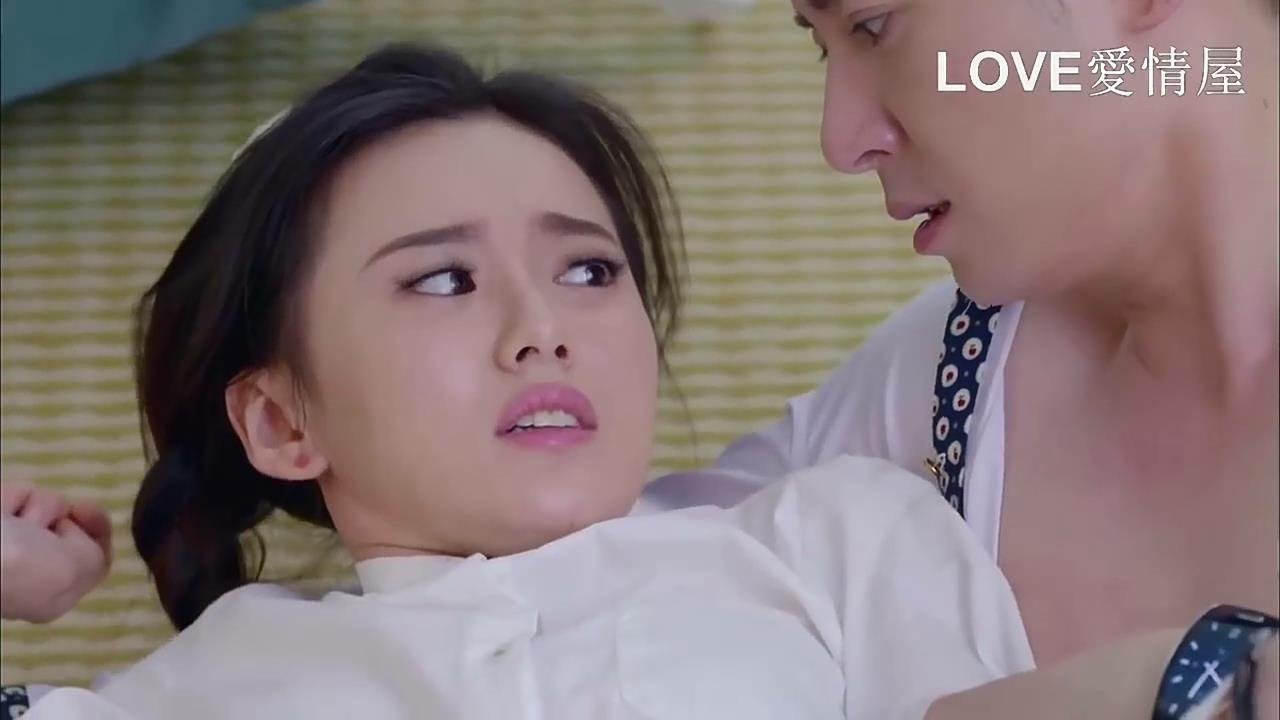 2016最新浪漫愛情電視劇《 错点鸳鸯》赵丽颖 吻戏 床戏 2016 the latest romantic love TV drama "wrong mandarin duck" Zhao Liying kiss scene