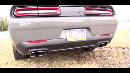 2017 Dodge Challenger 392 Hemi Scat Pack Shaker: Review