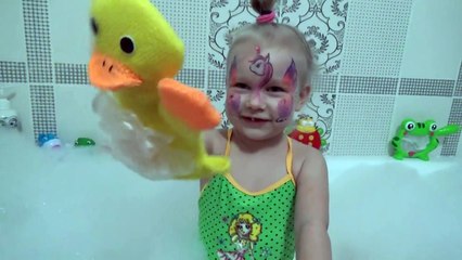 Сюрпризы в пенной ванне Холодное Сердце Дисней Surprises in a bubble bath Frozen Disney