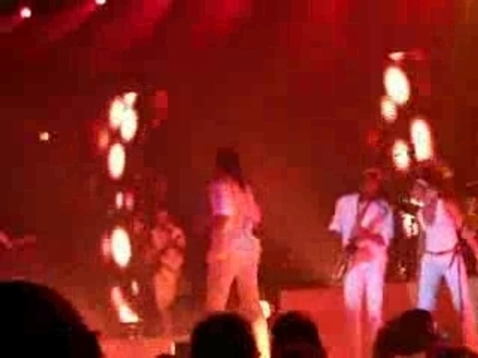 Yannick Noah la mano negra