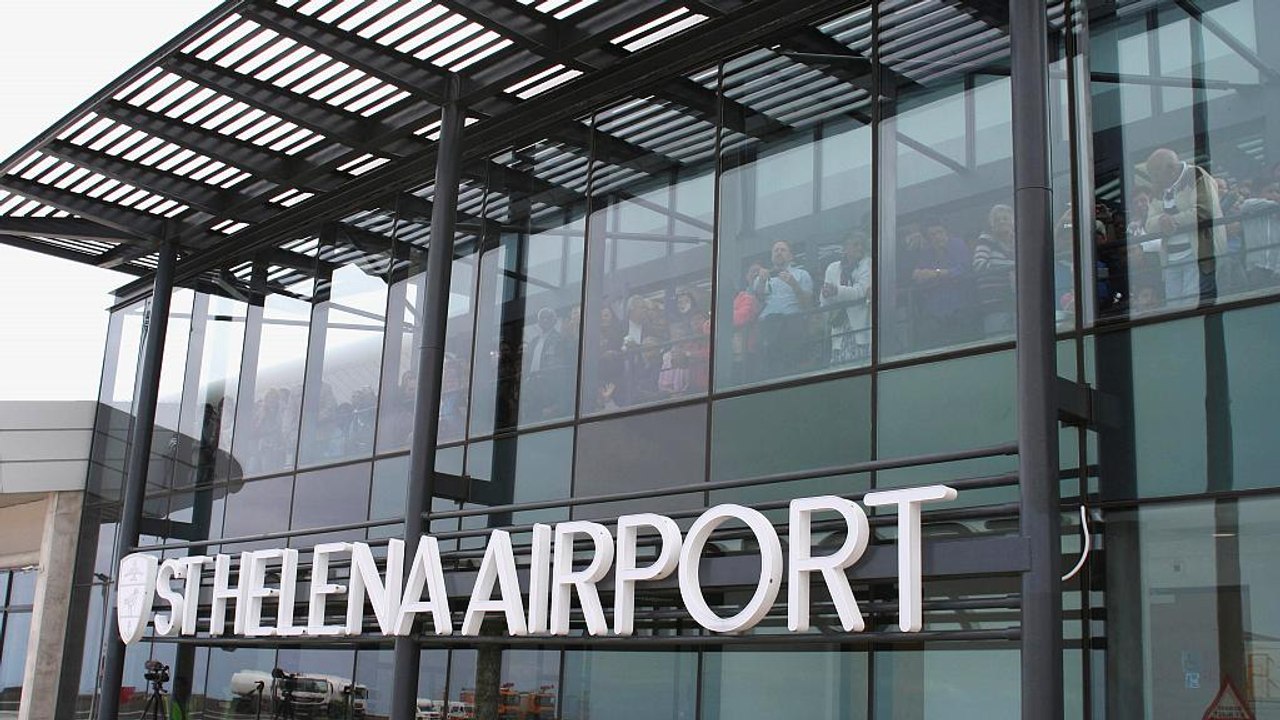 St. Helena: Ein Flughafen im Nichts