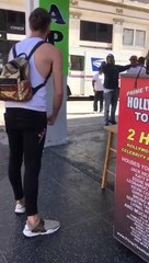 En voulant fuir un agresseur il se fait percuter par une voiture