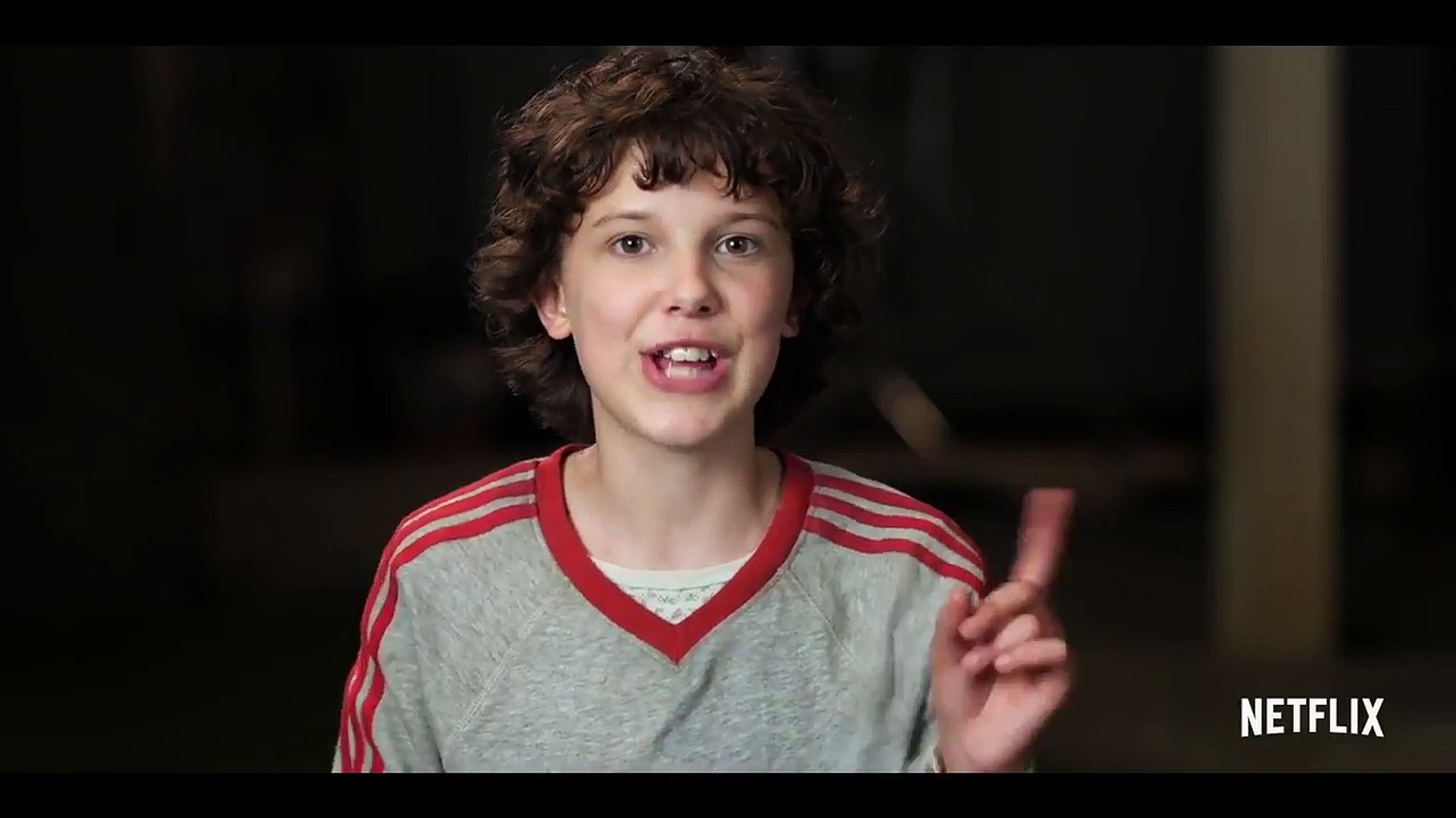 Stranger Things Eleven Saison 2 Stranger Things - saison 2 - Eleven sort de l'Upside Down - extrait (VO) -  Vidéo Dailymotion