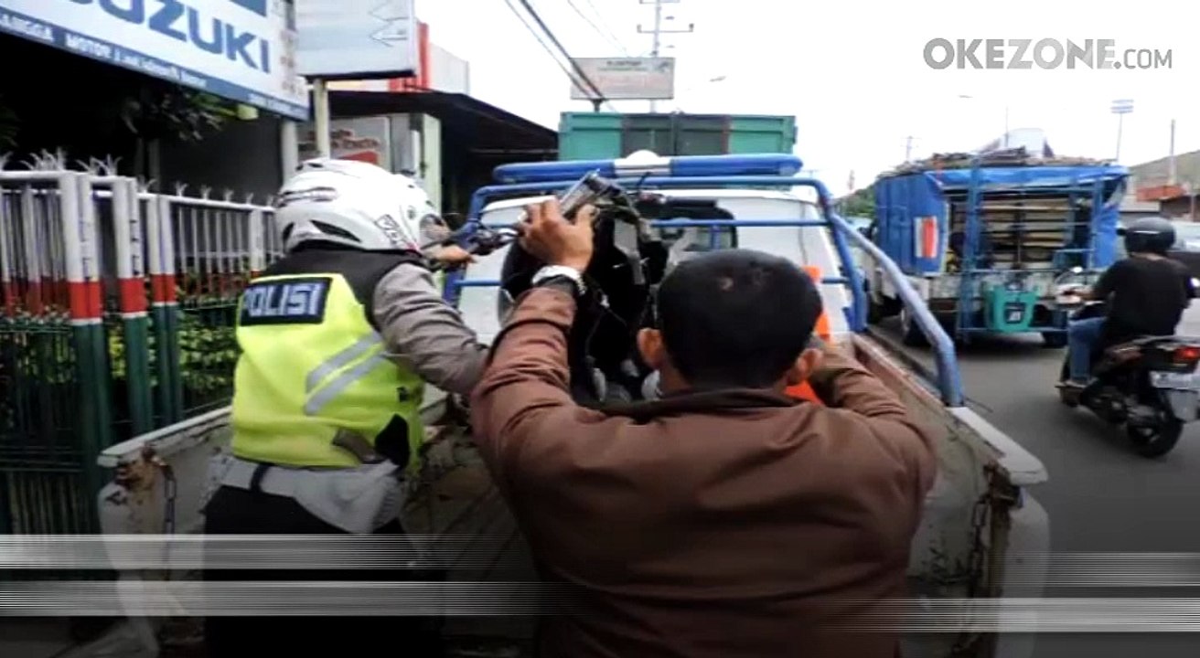 Gagal Salip Truk, Pemuda Ini Tewas Terlindas Roda Truk