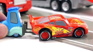 Disney cars toys  Mack truck and Lightning McQueen dinosaur attack Story video for Kids-iBtnFCxXu-I