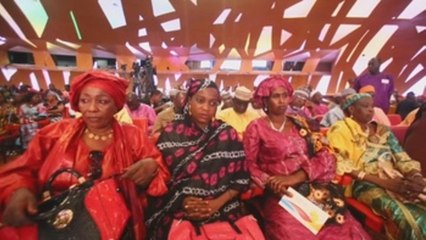 Primeras damas africanas abordan el trabajo y la explotación infantil en Abiyán