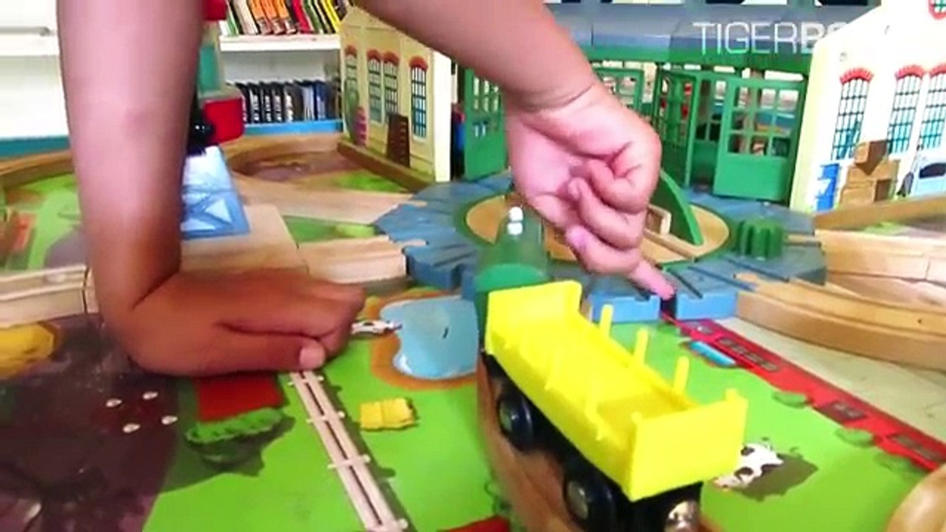 Thomas And Friends Wooden Railway Table Playset Toy Trains Review Roblox Tomy Video Dailymotion - thomas wooden railroad wip roblox