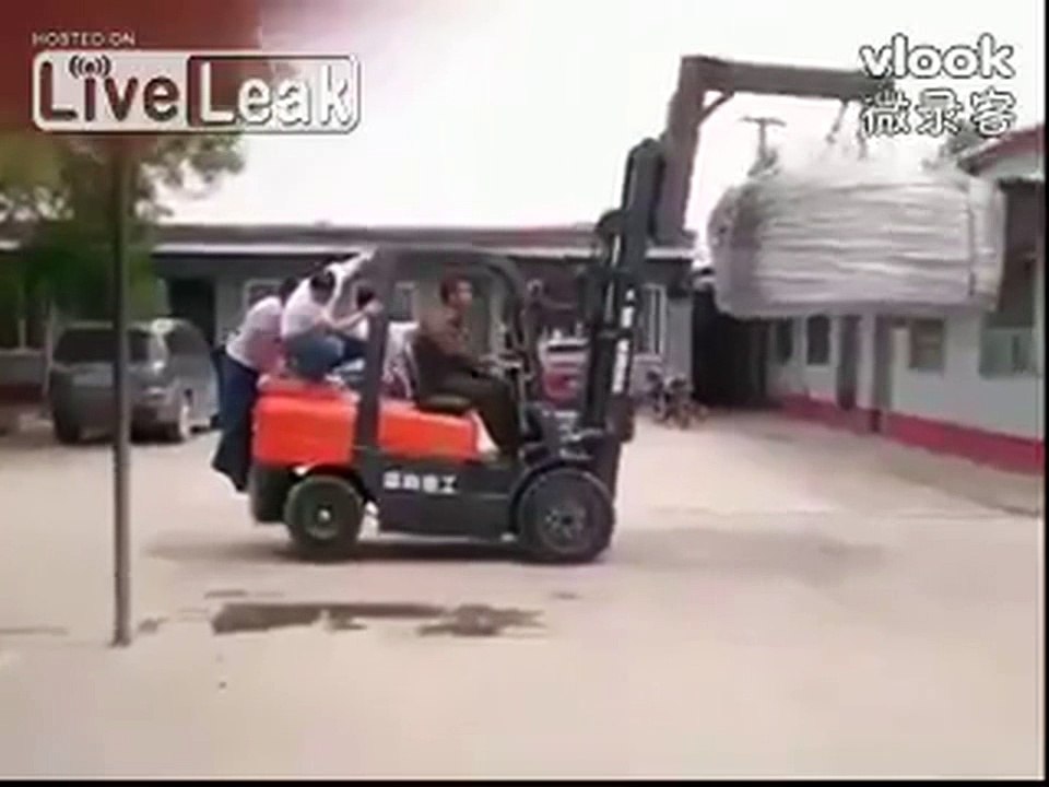 I muletti hanno la PORTATA MASSIMA...