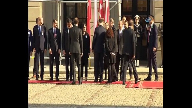 Cumhurbaşkanı Erdoğan, Polonya’da resmi törenle karşılandı