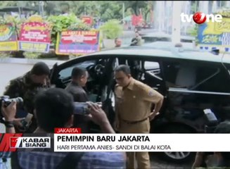 Hari Pertama Anies-Sandi di Balai Kota