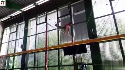 QUESTO DEVE FARE MALISSIMO