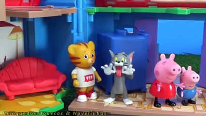 Pig George da Família Peppa Pig Conhece Brinquedo Tom e Jerry Casa das Armadilhas Daniel Tigre
