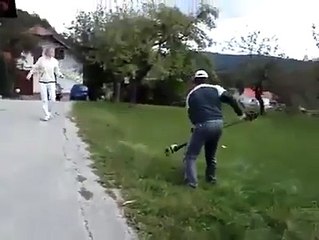 Il taglia erba non parte e guardate cosa gli fà!!!