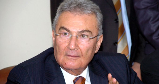 Ankara Üniversitesi Rektörü İbiş: (Baykal'ın Sağlık Durumu) Deniz Beyin Ziyaretini Dün de...