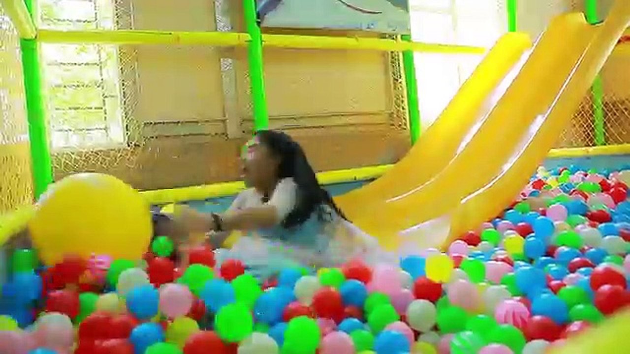 Elsa Spiderman Kiddie Baby Pool ☺ Joker thief water toys Doctor injected Masha fever Superhero funny