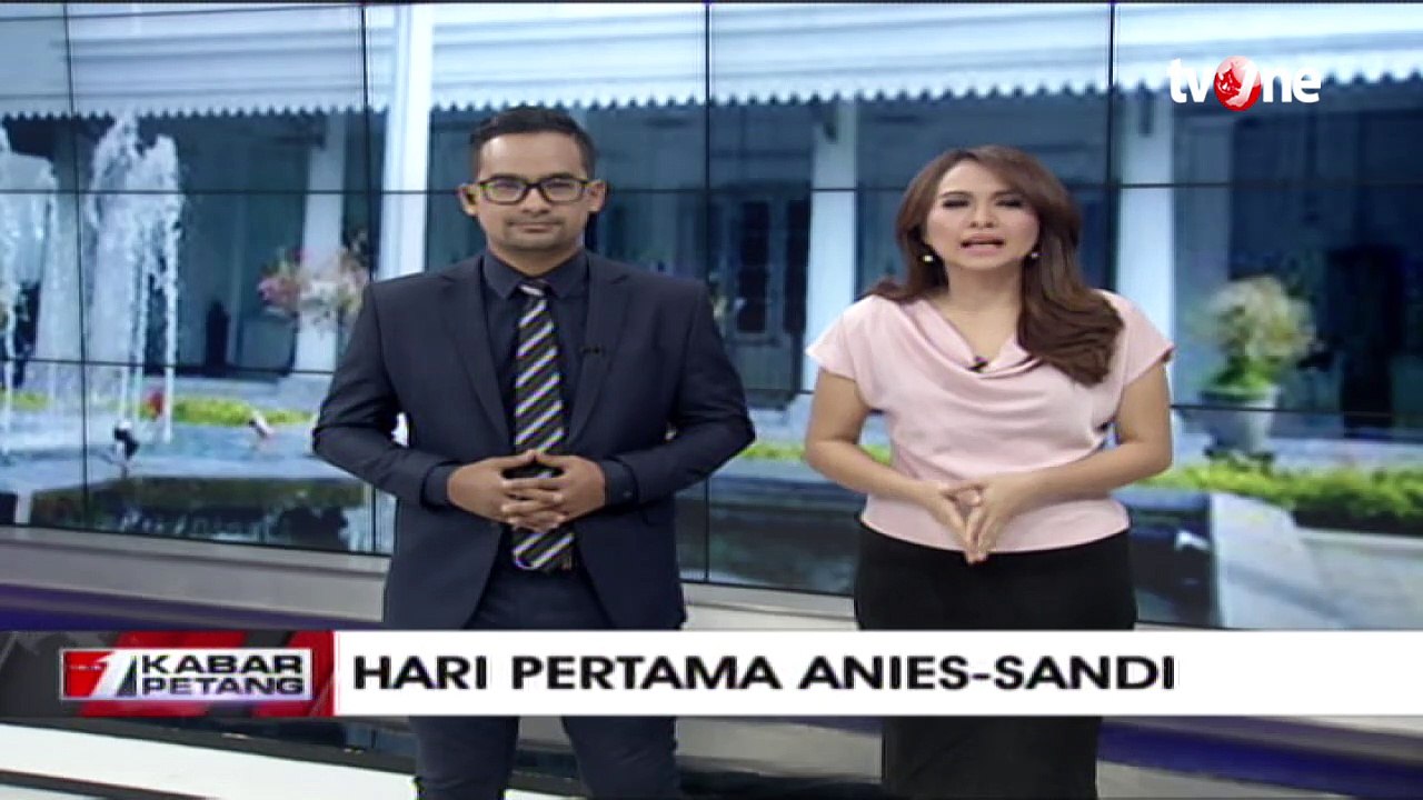 Hari Pertama Anies-Sandi Mulai Beraktivitas di Balai Kota
