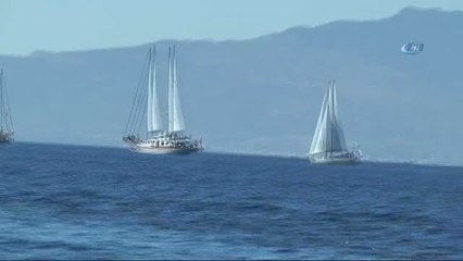 Yüzlerce Yelkenli Denize Açıldı