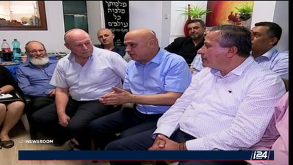 Des Arabes israéliens soutiennent les proches d'une victime juive