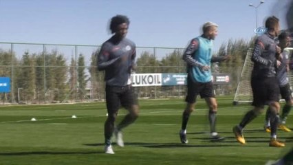 Atiker Konyaspor, Salzburg Maçı Hazırlıklarını Sürdürüyor