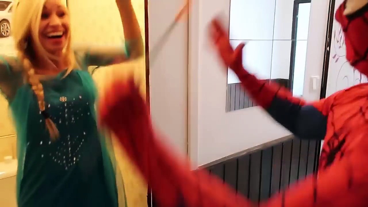 Angry Baby vs Frozen Elsa Eats Mcdonalds from Toilet? w/ Baby Spiderman Pink Spidergirl Superhero