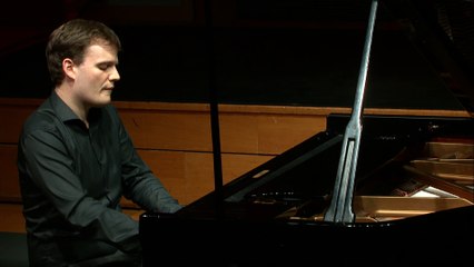 Beethoven | Sonate n° 27 en mi mineur op. 90 II. Nicht zu geschwind und sehr singbar vorzutragen - Jean-Michel Dubé