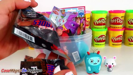 Huevo Sorpresa Gigante de Foxy de Cinco Noches en Freddys Five Nights at Freddys de Plastilina