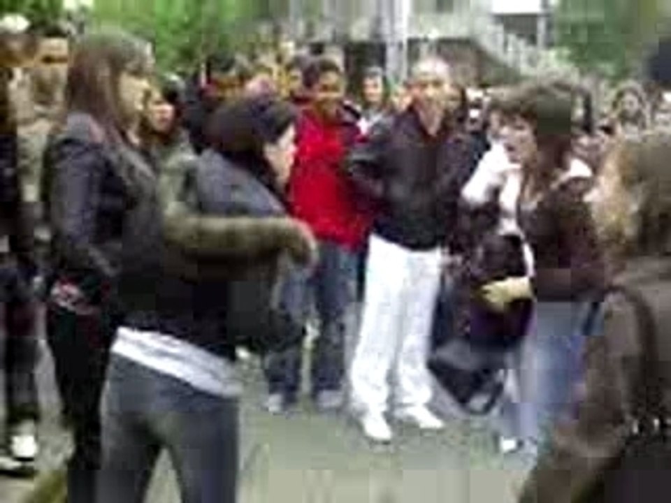 Debza de meuf athénée st ghils