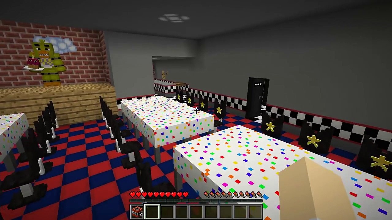 Realistic Minecraft - FNAF CHICA CHASES US!? (Minecraft Roleplay)