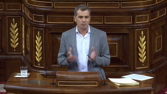 Toni Cantó defensa una moció contra l''adoctrinament 'a les escoles