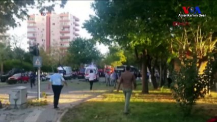 Mersin’de polis servis aracını hedef alan bombalı saldırı düzenlendi.