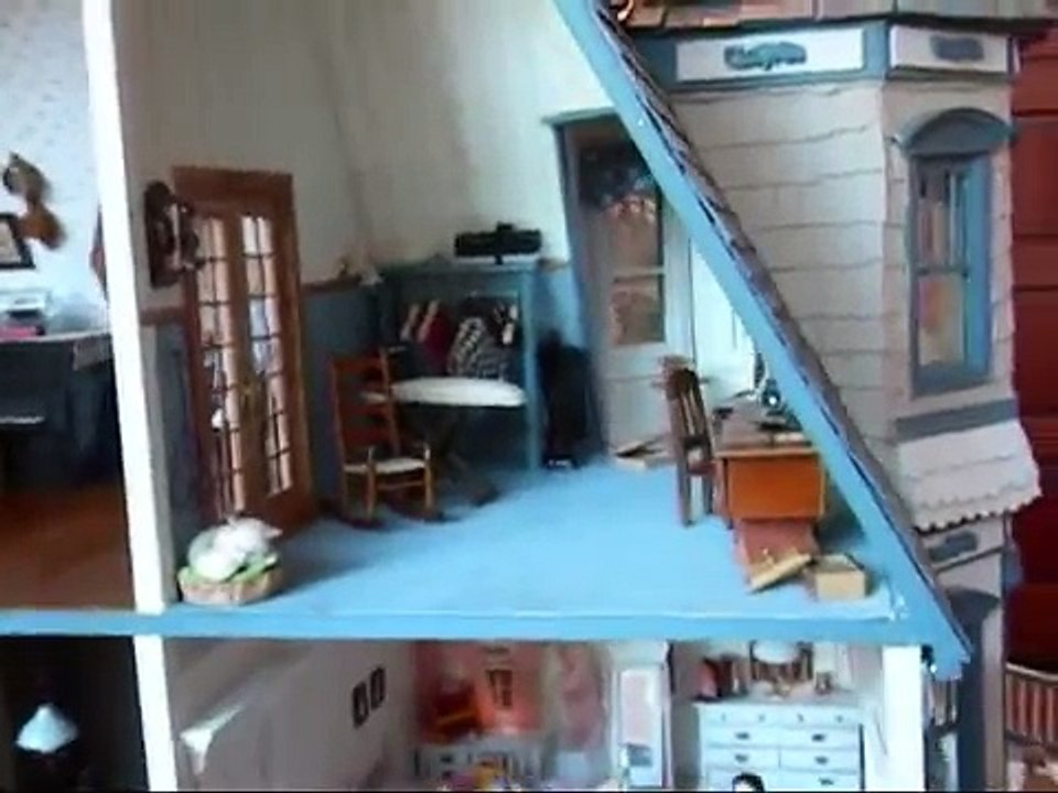 Megans Charlotte Anne a Queen Anne Dollhouse