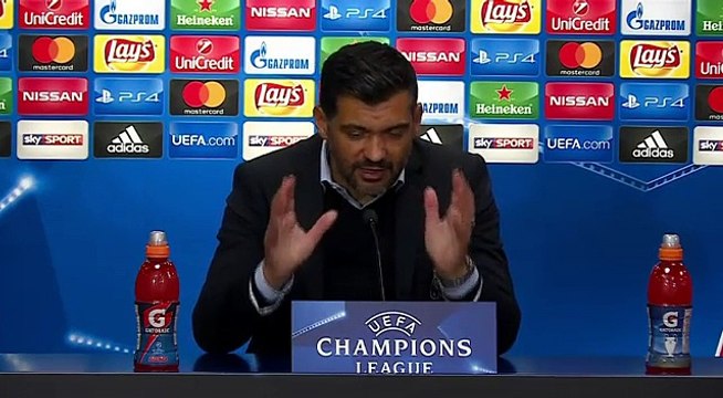 Conceição pede desculpa aos adeptos por não os ter cumprimentado no final