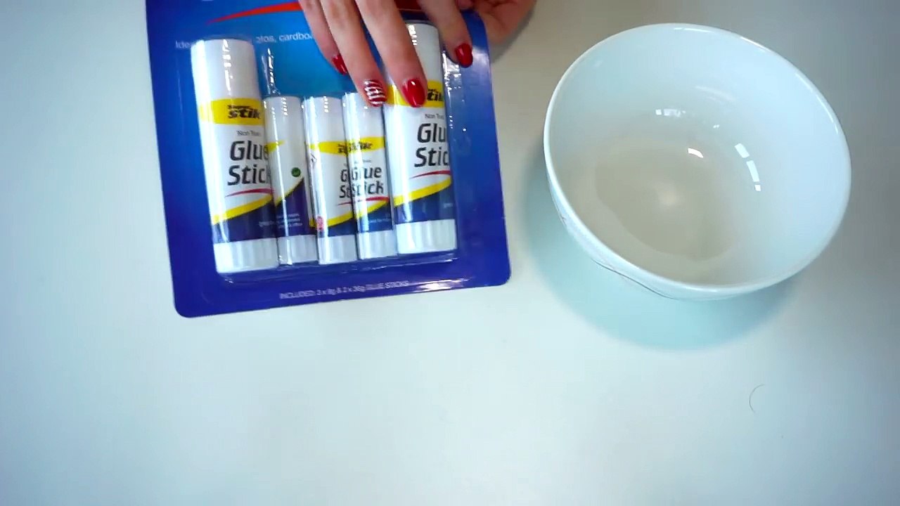 COME FARE LO SLIME CON LA COLLA STICK! SLIME SENZA BORACE,DETERSIVO. ANITAS STORIES